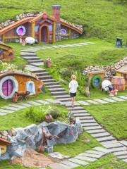 Anji Hobbit House