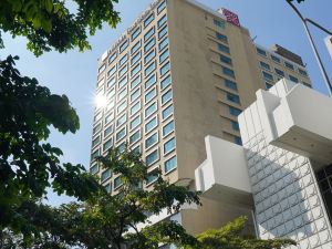 Hilton Garden Inn Bangkok Silom