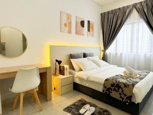 Nilai Vision City 4+1 PAX Akasia Suite