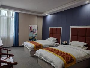 Zhennan Business Hotel