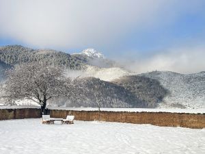 Shangri-La Qingyu·Jianshan Guipu Manor (Napahai Scenic Area Branch)