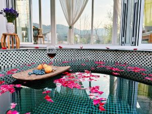 Tianmu Anqing Hot Spring Villa