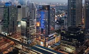 Four Points by Sheraton Ploenchit, Bangkok (Formerly Novotel Ploenchit)