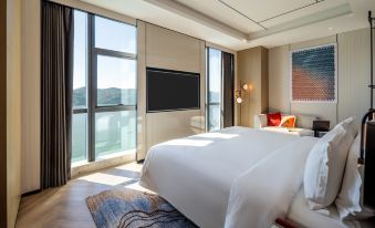 Grand Mercure Yichang Waitan (Opening November 2023)