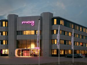 Moxy Amsterdam Schiphol Airport