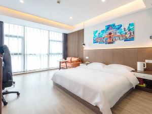 Netfish Electric Sports Hotel (Hangzhou Cuiyuan Wenyi Road Shop)