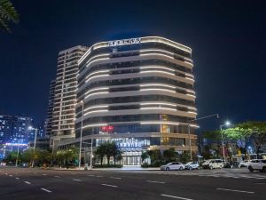 Green Oriental Hotel (Haikou East High-speed Railway Station)