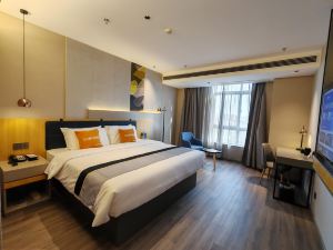 Home Inn Hotel (Hongxing Road)