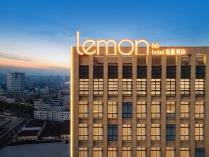 Lemon Hotel