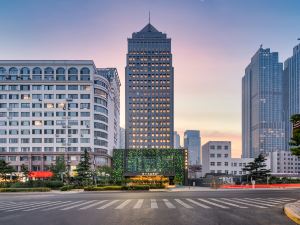 Crystal Orange Hotel Qingdao May Fourth Square