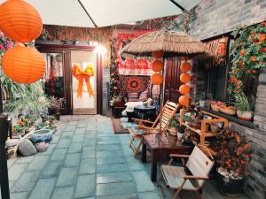 Zhangye Douya Youth Hostel (Ganzhou Night Market)