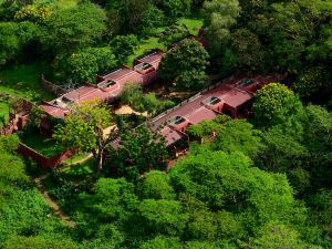 Amboseli Serena Safari Lodge