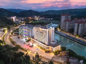 Friendly Hotel (Shaoguan Nanhua Temple)