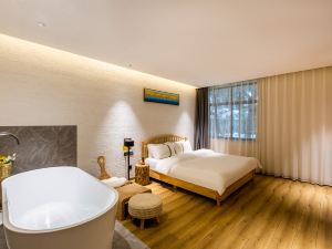 Anshun Pusu Boutique Hotel (Xixiu Hongshan Lake Branch)