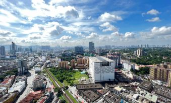 Lucentia Residences Bbcc at Lalaport Kuala Lumpur by Veedu Hauz