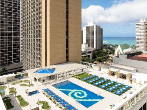 Hilton Waikiki Beach Resort & Spa