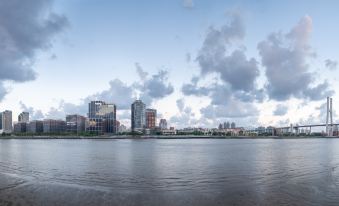 Aijia Xiaoyuanzi Hotel (Shanghai Bund Branch)