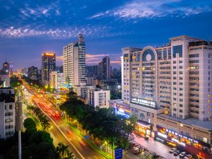 Nanning Jinshuiwan International Hotel ( Nanhu Park Macun Subway Station)