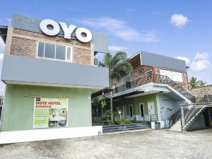 OYO Life 91027 Note Hotel Syariah