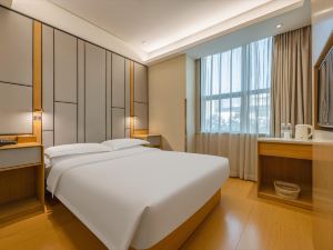 Ripple Hotel (Shanghai Hongqiao Railway Station National Exhibition Center Jinghua Road)