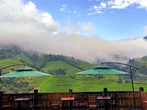 Longsheng Longji Wangchuan Homestay (Longji Jinkeng Hongyao Terrace Observation Deck)