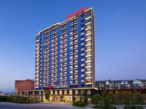 Hampton by Hilton EnShi