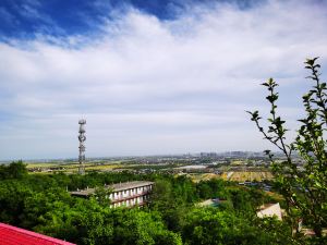 Sanyuan Jinyuan Mountain Villa