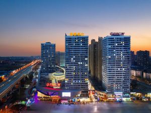 Hefeng Hotel (Chengdu Pidu Wanda Plaza)