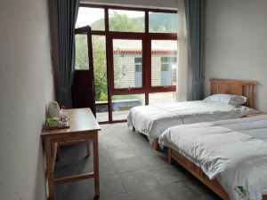 Shanshui Baiyang Tourist Area B&B