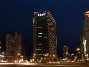 Hotel Cozzi Zhongshan Kaohsiung