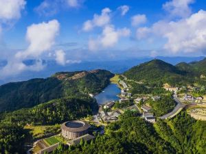 Huayu Mountain Villa