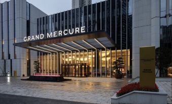 Grand Mercure Yichang Waitan (Opening November 2023)