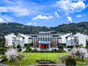 Guihuashan Hotel