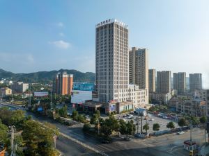 Linxiang Huayin Hotel