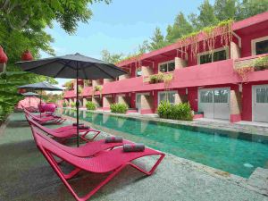 PinkCoco Gili Trawangan - Constant Surprises & for Cool Adults Only