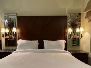 Richmond Boutique Hotel