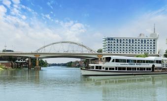 Krungsri River Hotel