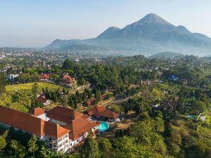 Royal Trawas Hotel & Cottages