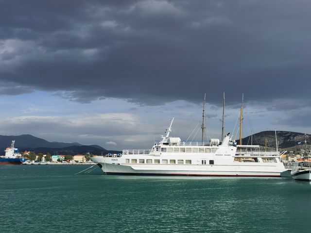 希臘之旅第三天 科林斯運河 古劇場 納普良小鎮