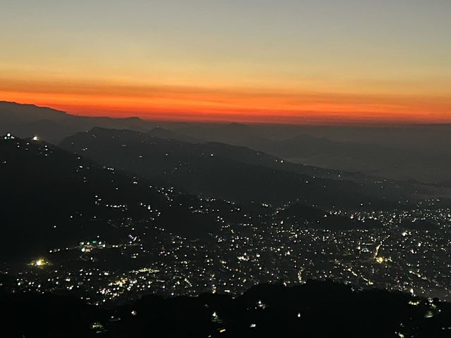 Gateway to the Himalayas: Sarangkot View Tower