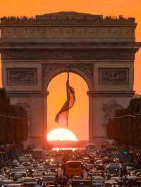 Arc De Triophe in France Paris😍🧡