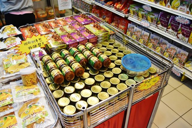 코타키나발루 여행 기념품을 쇼핑하고 싶다면 Servay Hypermarket