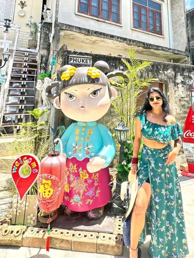 Explore Phuket Old Town 