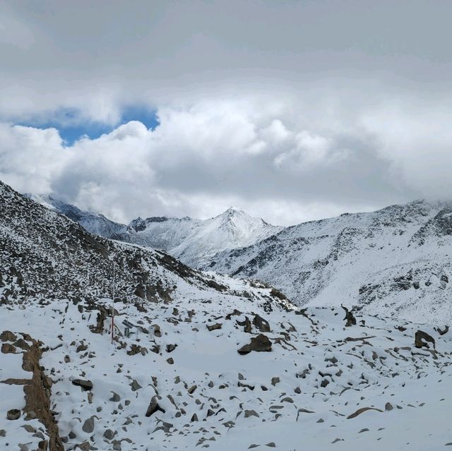 ต้ากู่การ์เซียร์ (Dagu Glacier, 达古冰川)