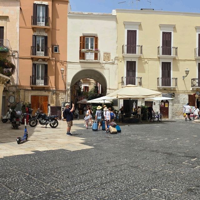 Timeless Charm of Old Bari, Italy 🇮🇹