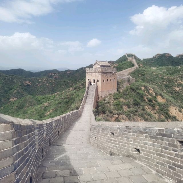 Alone on the great wall 🤩