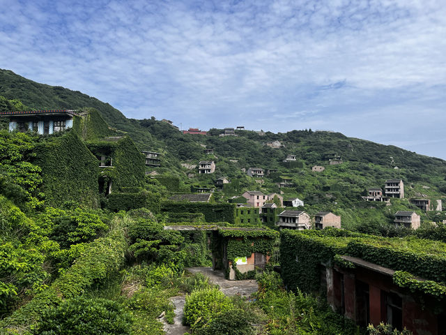 嵊山島之旅：追逐日出的軌跡，邂逅綠野仙蹤。