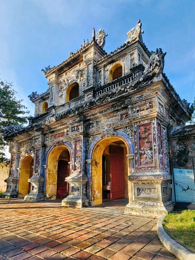 Hue Historic Citadel, an impressive UNESCO World Heritage Site tour