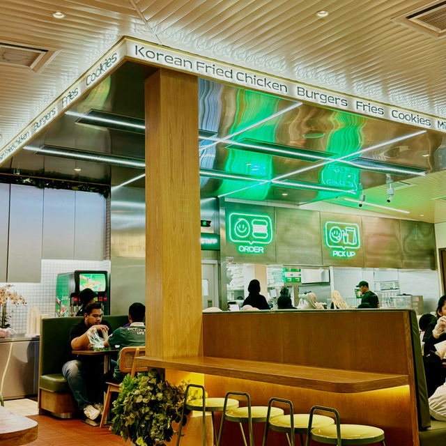 Drive-Thru Comfort: Cozy Eats at Nak Nak Cyberjaya!