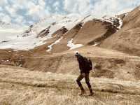 Day hike to Juta Valley, Kazbegi